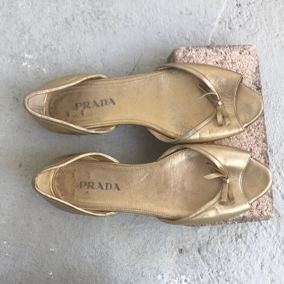 Prada flats  - Picture 1 of 9